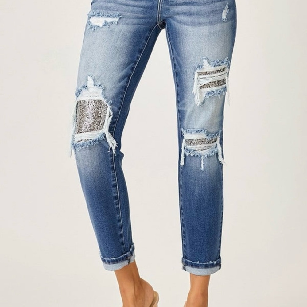 New Mid Rise Sequin Patched Straight Jeans by Risen. Size 11/30